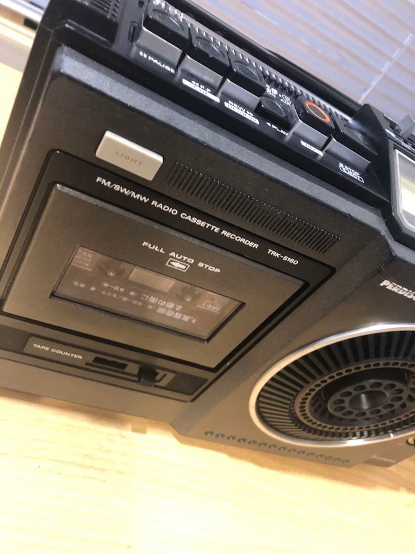 日立　TRK-5160ラジオ FM SW MW