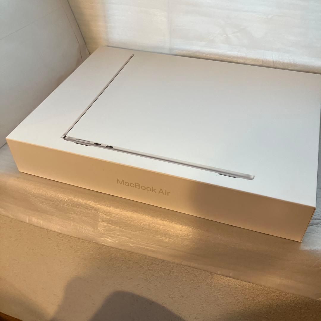MacBook Air M2 16GBメモリ