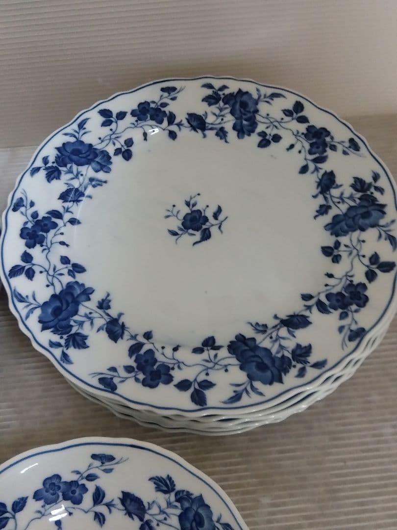 ロイヤルマイセン　カップ＆ソーサー、ボウル、プレート　36pc