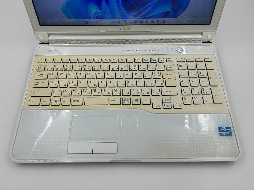 ノートパソコン windows11 オフィス付き core i7 AH53/KW