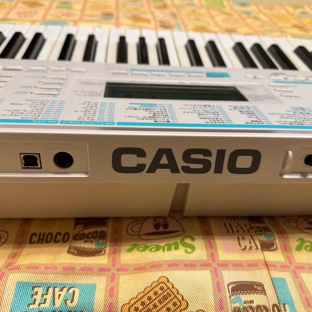 鍵盤楽器 CASIO LK-228