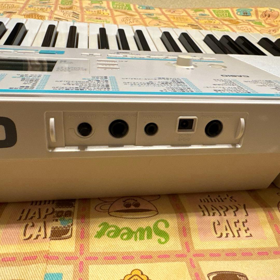 鍵盤楽器 CASIO LK-228