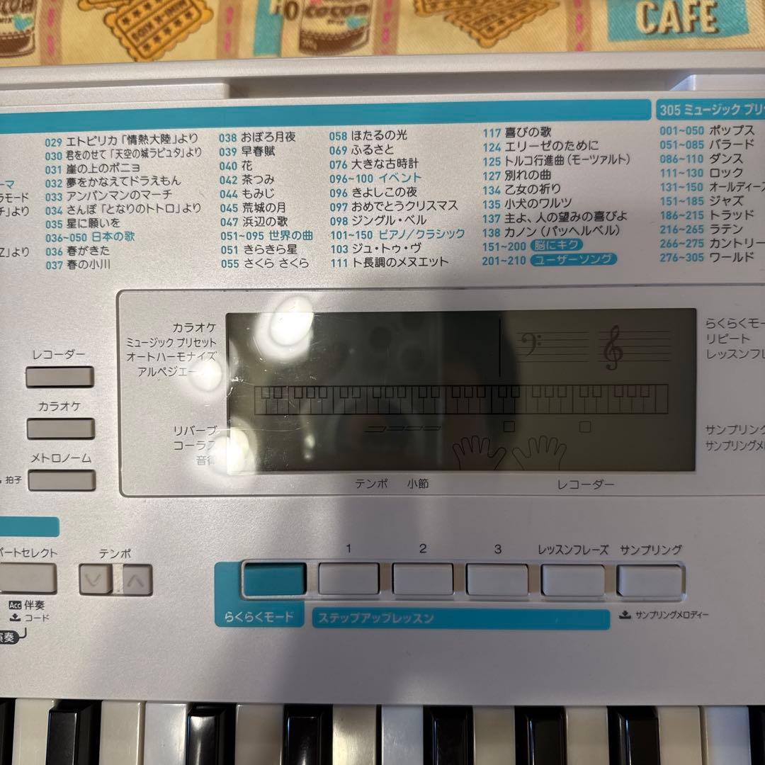 鍵盤楽器 CASIO LK-228