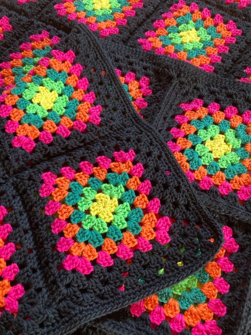 グラニースクエア モチーフ マルチカバー 90×90cm ハンドメイド♪