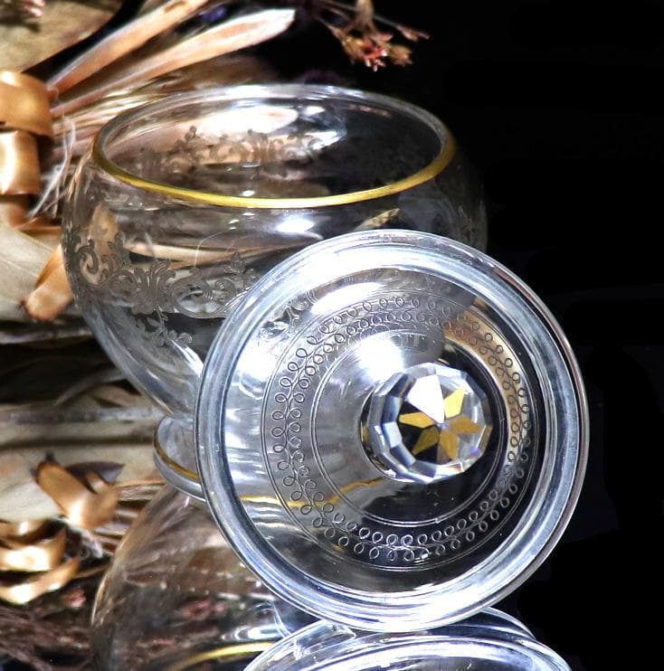 オールド・バカラ 1900年 金彩エッチング 花つなぎ文蓋物 イバラ 小物入れ