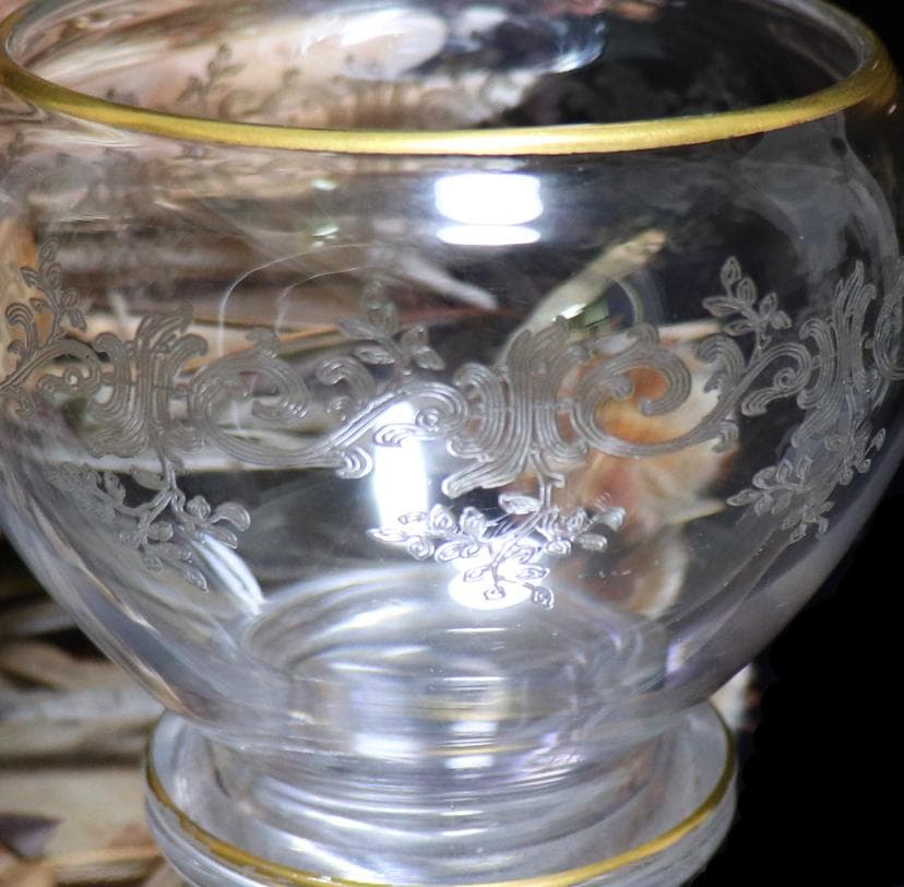 オールド・バカラ 1900年 金彩エッチング 花つなぎ文蓋物 イバラ 小物入れ