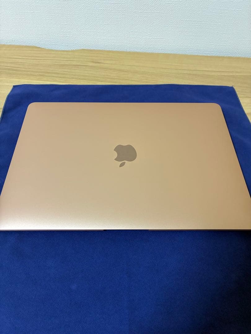 美品 MacBook Air 2019 13インチ i5 16GB/1TB