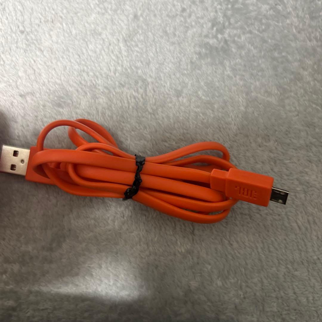 JBL ワイヤレススピーカー USBケーブル付き
