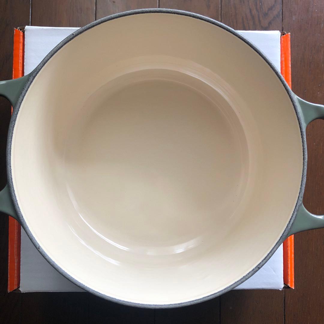 ★おまけ付き★ル・クルーゼ ココット・ロンド18cm 本体のみ【新品・未使用】