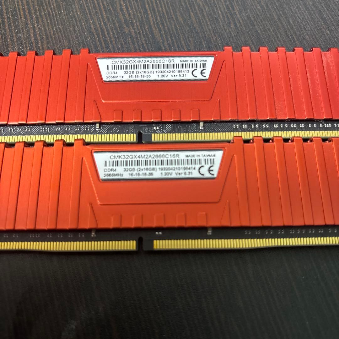 Corsair VengeanceDDR4 16GB×2 2666MHz