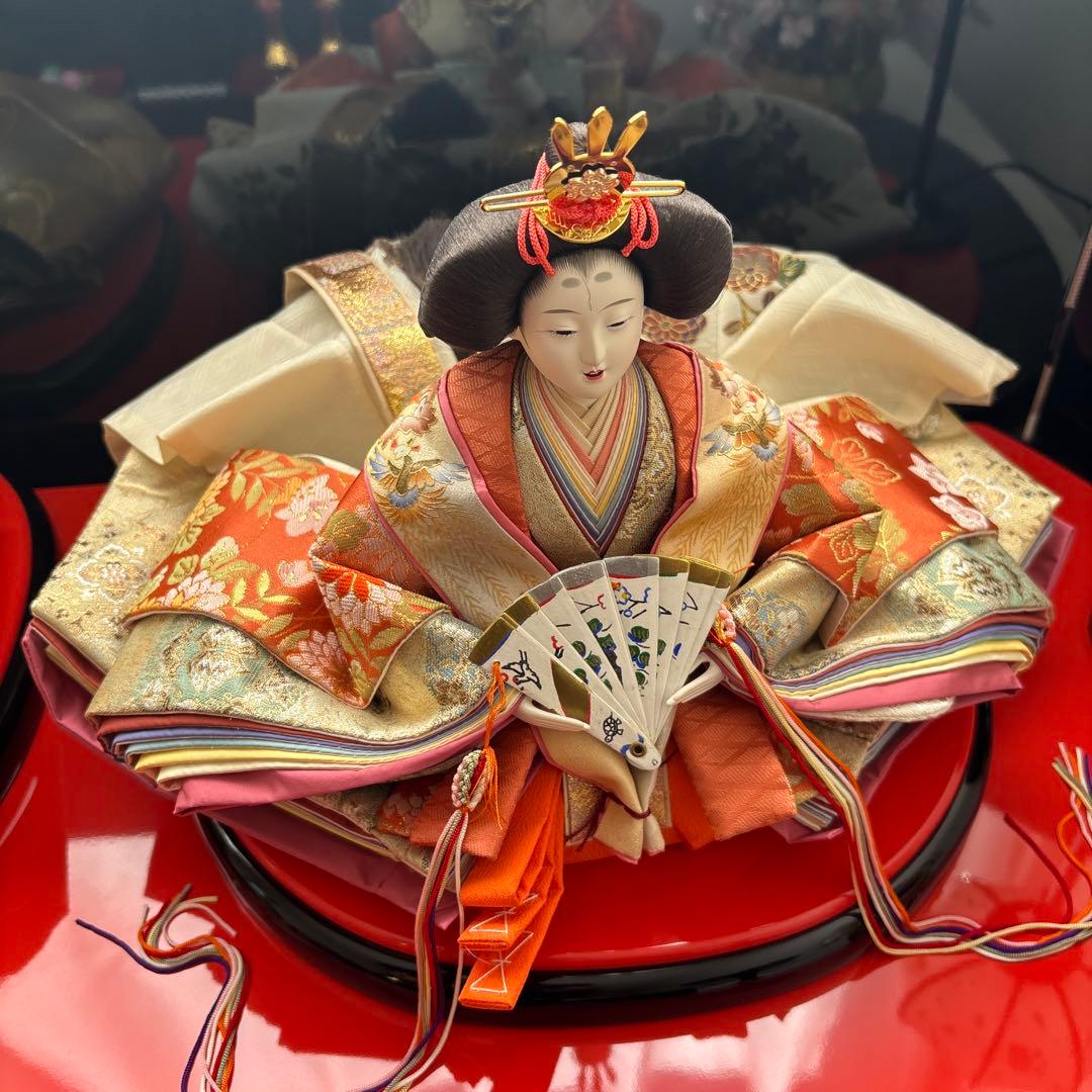 伝統的な雛人形セット