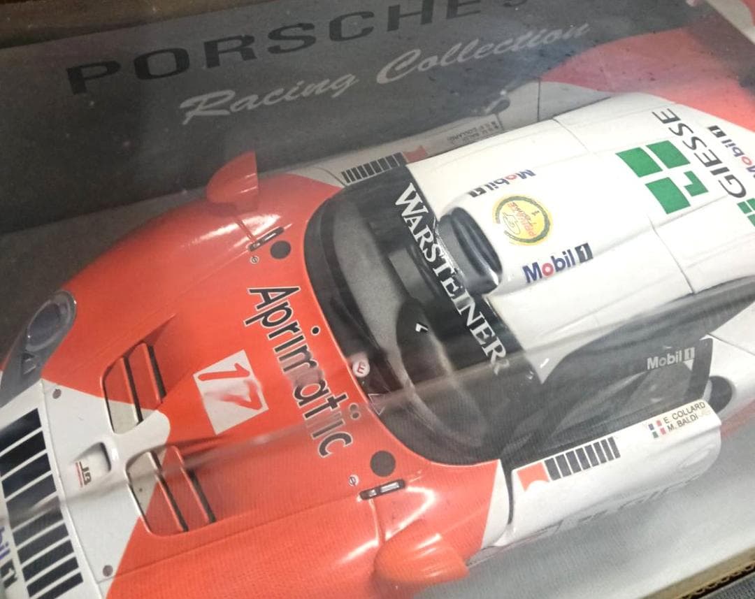 ポルシェ Porsche 911 GT1 1/18 UT モデル