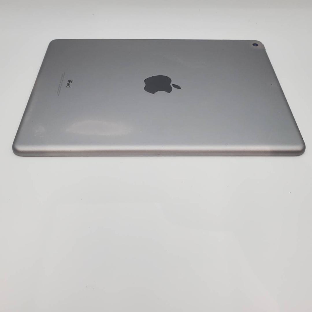 良品 Apple iPad 第5世代 32GB Wi-Fiモデル タブレット