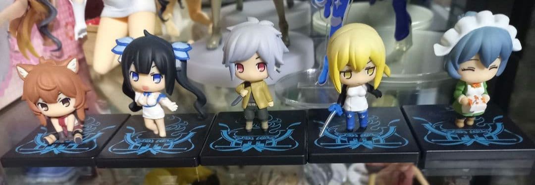 ダンまち フィギュア 8体 まとめ セット美品 レア物