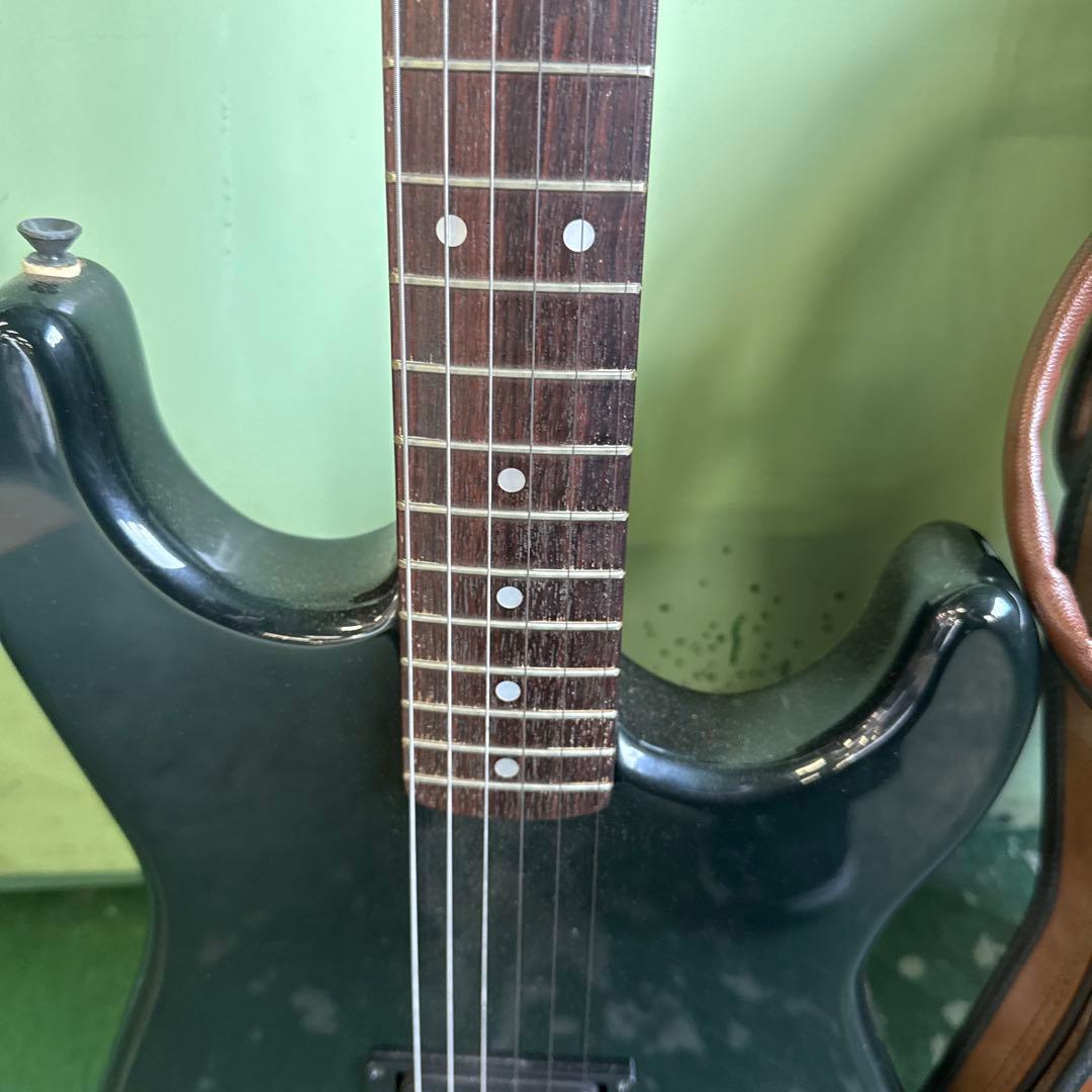 A*p様 FRS エレキギター 黒 ギターケース付き 弦楽器 音楽 ミュージック