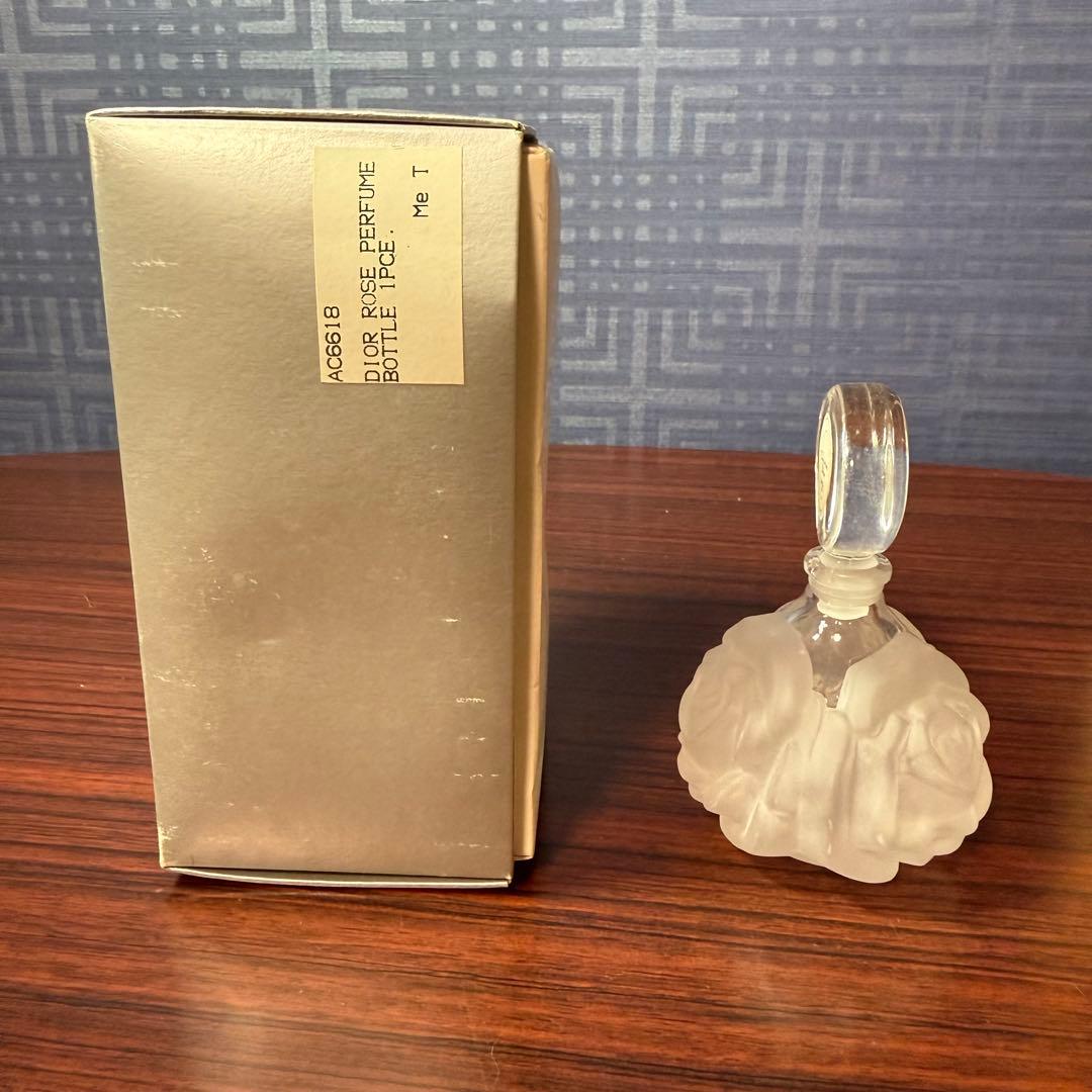 Christian Dior ART DE LA TABLE ボトル　薔薇　高級