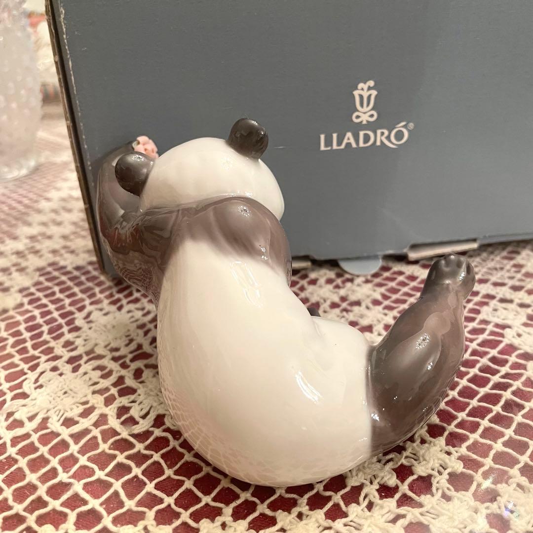 新品　未使用　箱付き　リヤドロ　パンダ　スペイン製　花　ビンテージ　希少　レア