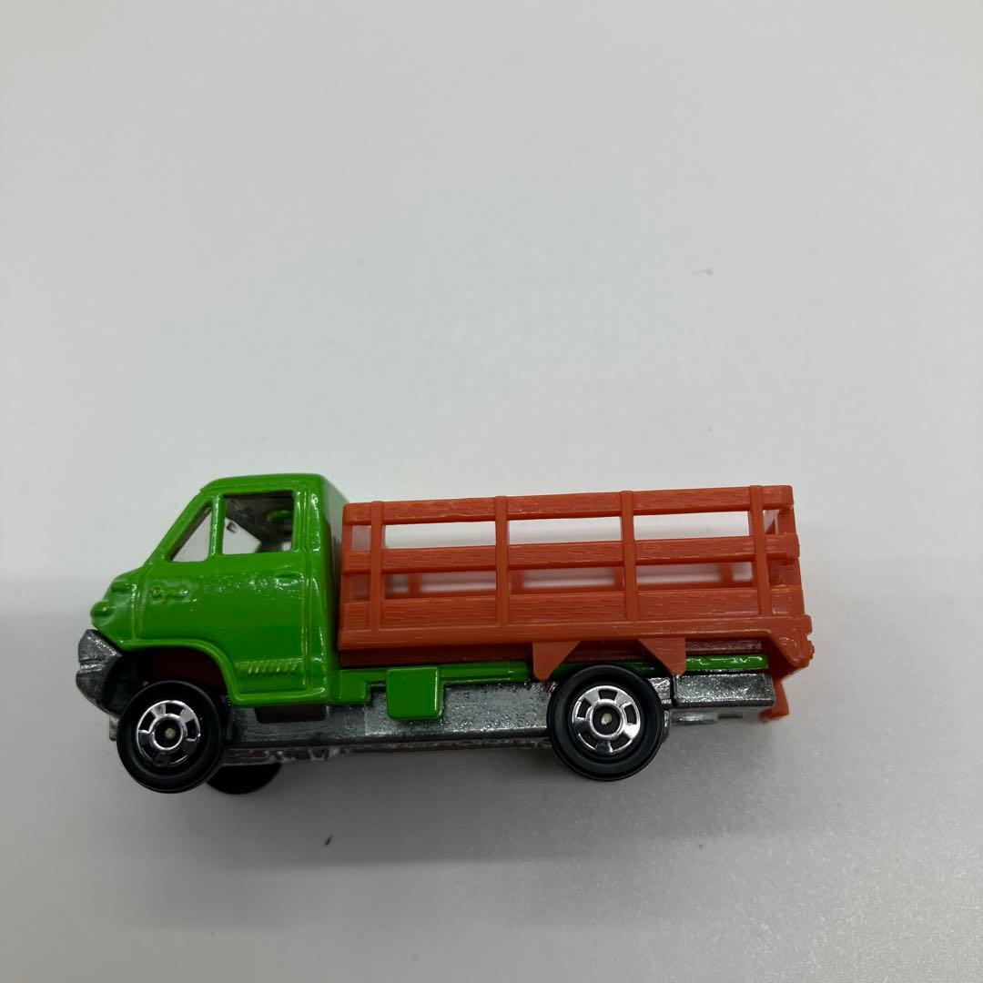 黒箱日本製トミカ　トヨタダイナ牧場トラック