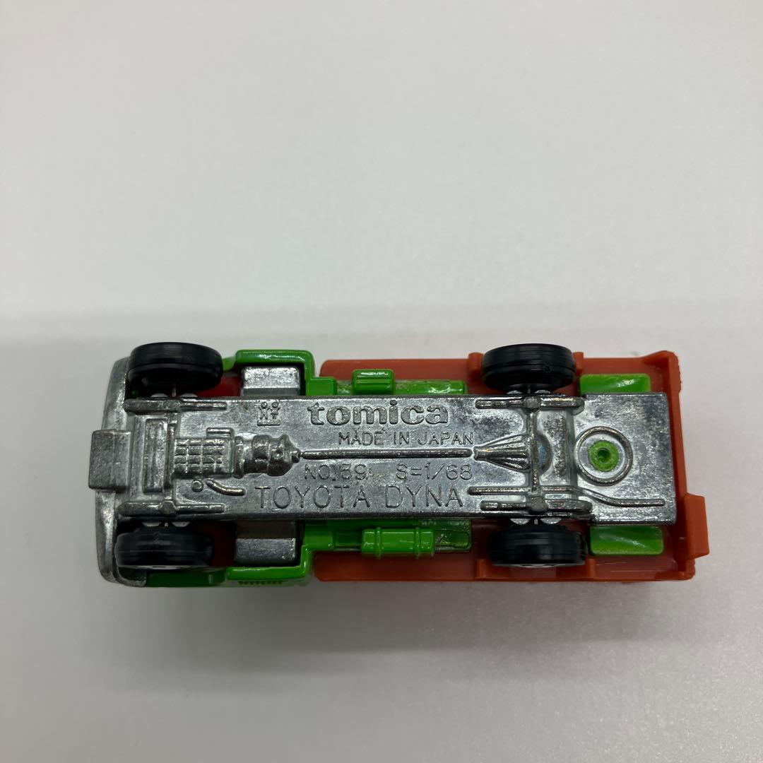 黒箱日本製トミカ　トヨタダイナ牧場トラック