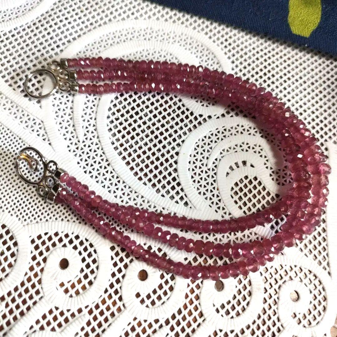 天然石ルビーブレスレット。3重