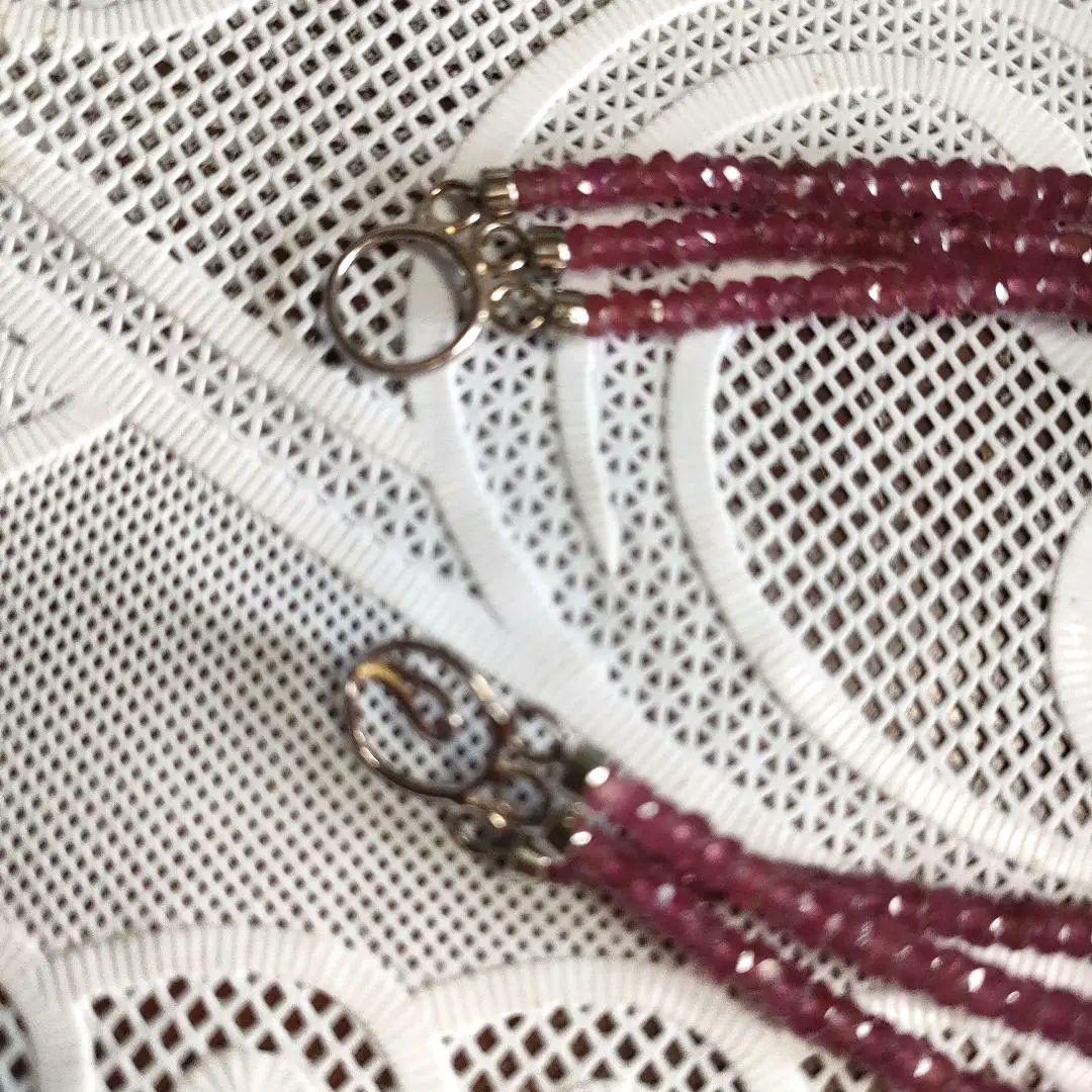 天然石ルビーブレスレット。3重