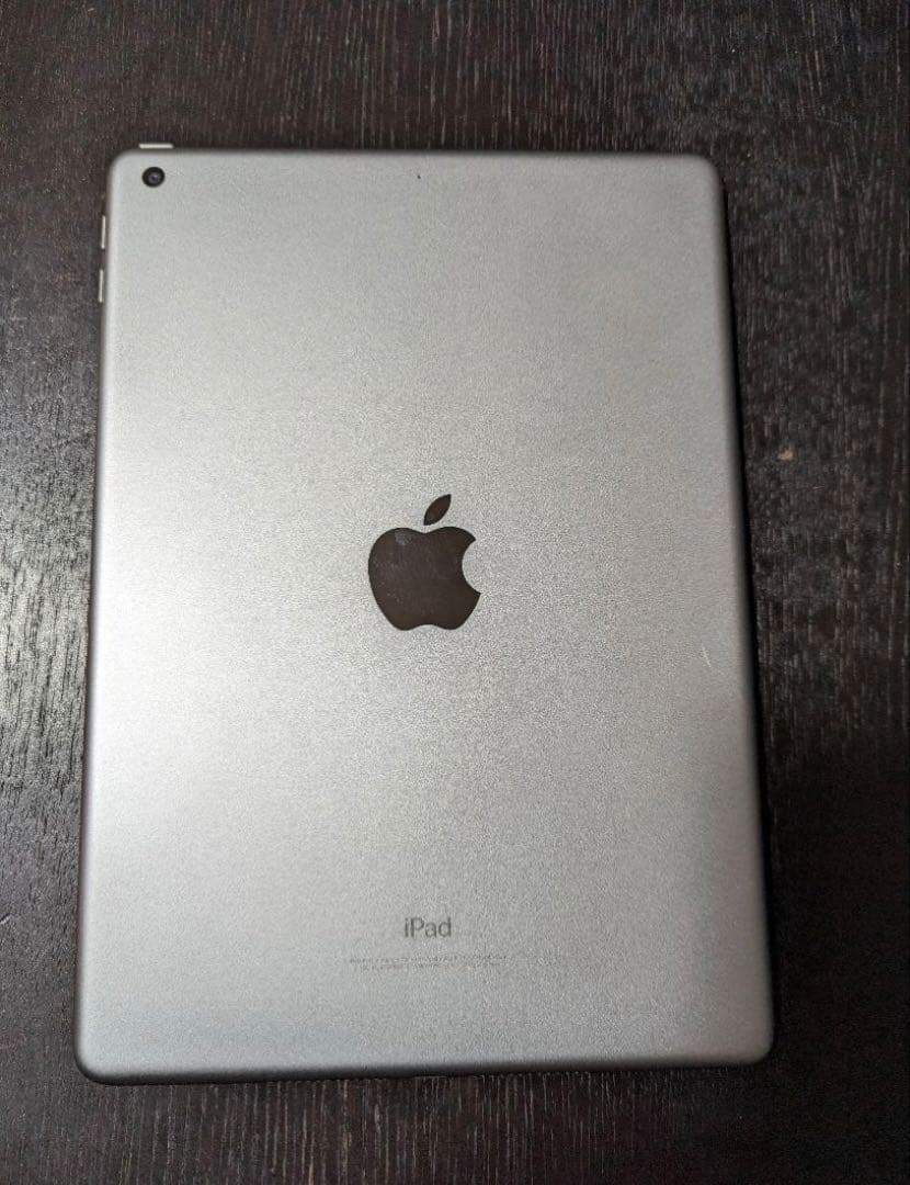 iPad 第6世代　シルバー　32GB Wi-Fiモデル