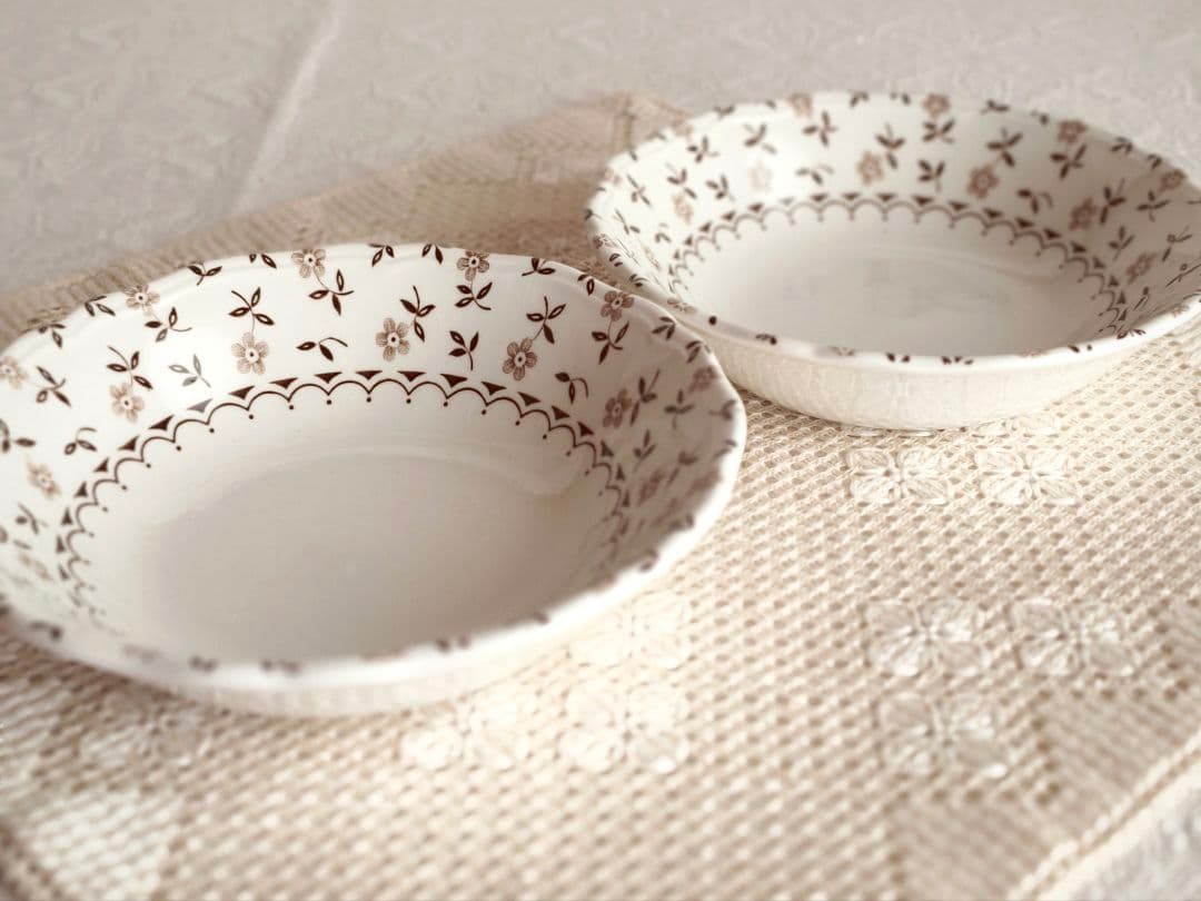 * vintage plate ❀ 優しい 小花柄の 深皿 b