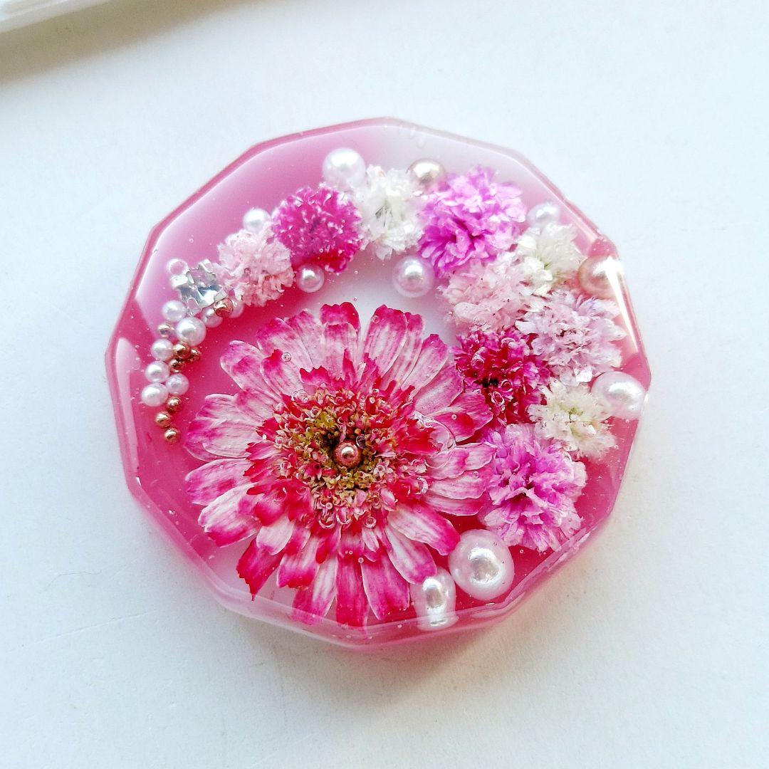 【1369】レジン　マトリカリア　ヘアゴム　ポニーフック　ブロ―チ　ハンドメイド