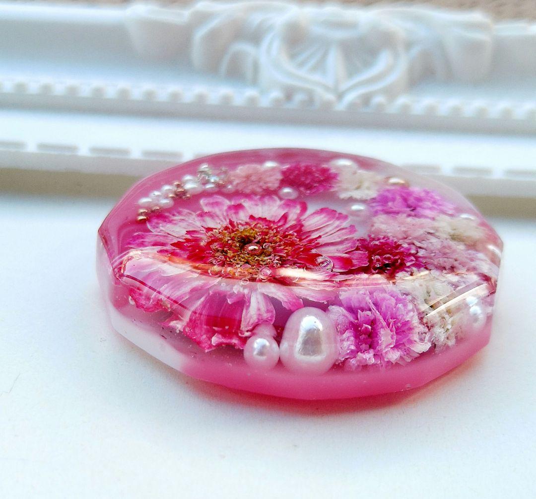 【1369】レジン　マトリカリア　ヘアゴム　ポニーフック　ブロ―チ　ハンドメイド