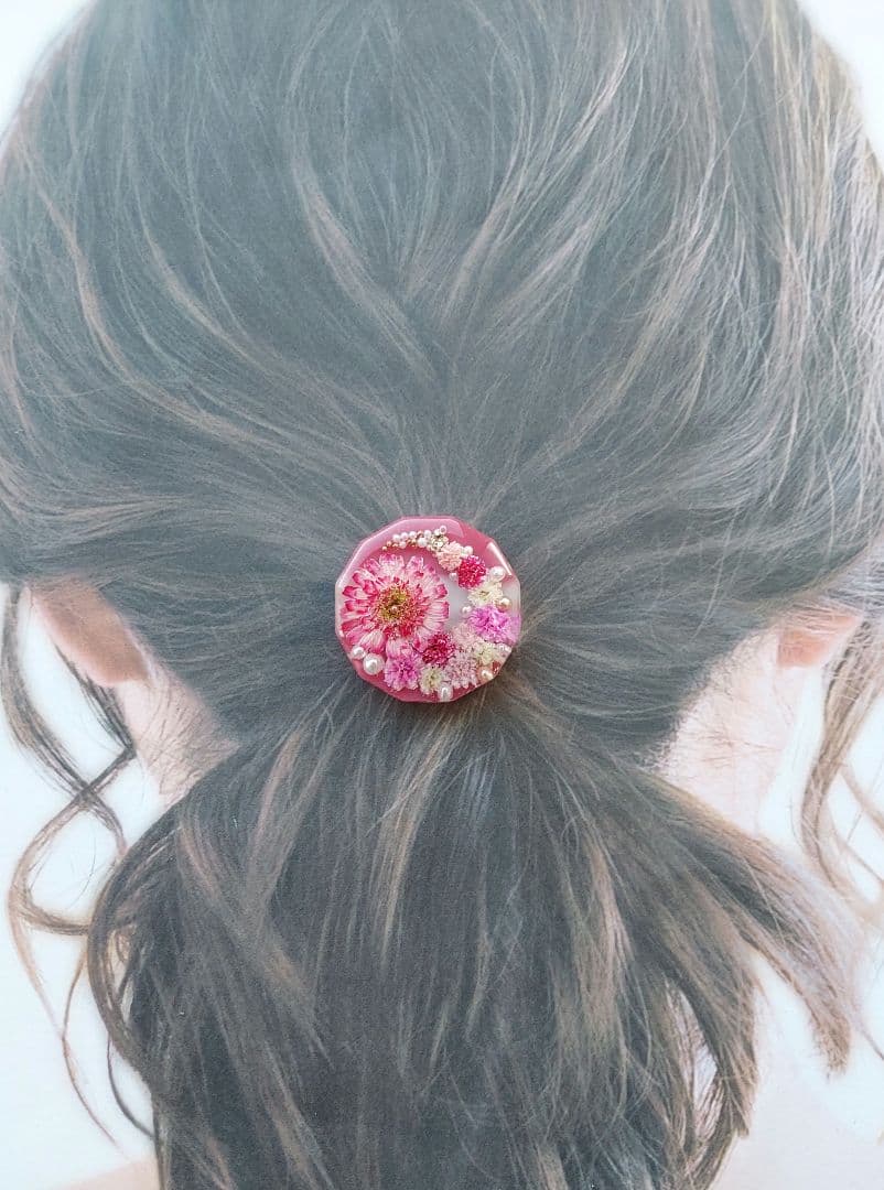 【1369】レジン　マトリカリア　ヘアゴム　ポニーフック　ブロ―チ　ハンドメイド