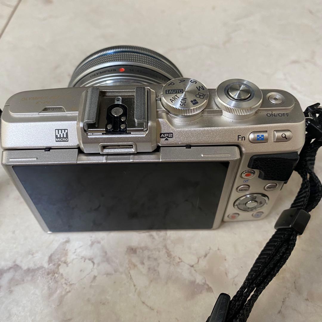 【ジャンク品】OLYMPUS PEN Lite E-PL7 ミラーレスカメラ