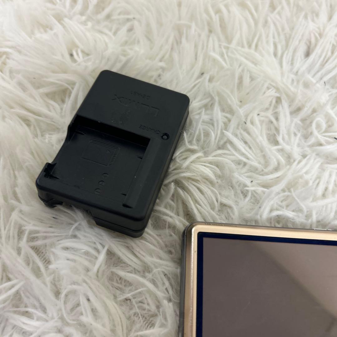 Panasonic LUMIX DMC-FP7 ゴールド　一部動作確認済み