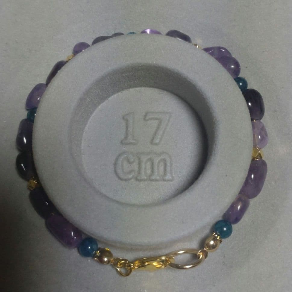 b.129 天然石アメジストとアパタイトのブレスレット・ハンドメイド