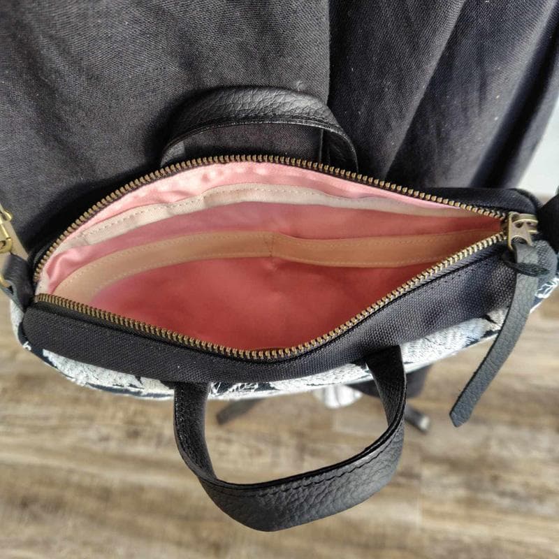 ミナペルホネン/バラッド　メッツァ/フタポケ付きロングラウンドショルダー