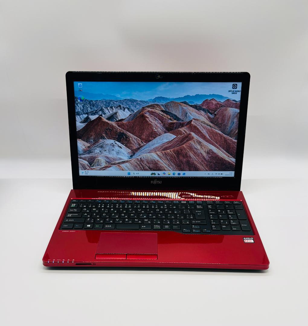 富士通 A40、15インチ、8GB、100GB HDD、DVD、E2-9000