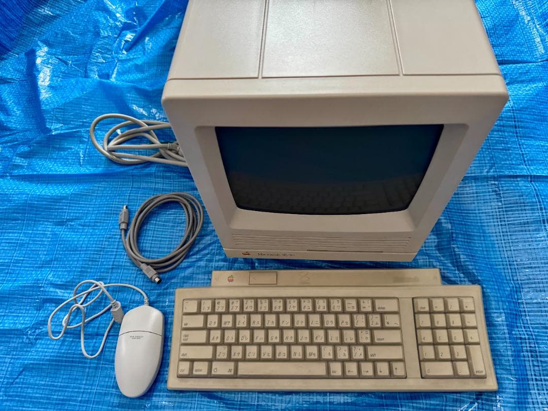 Macintosh SE/30 動作・美品 + Inside Macintosh