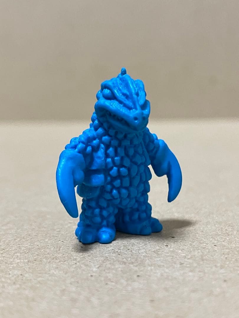 ツルク星人　怪獣　消しゴム　青色　ウルトラマン