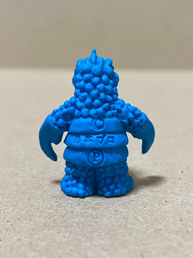 ツルク星人　怪獣　消しゴム　青色　ウルトラマン