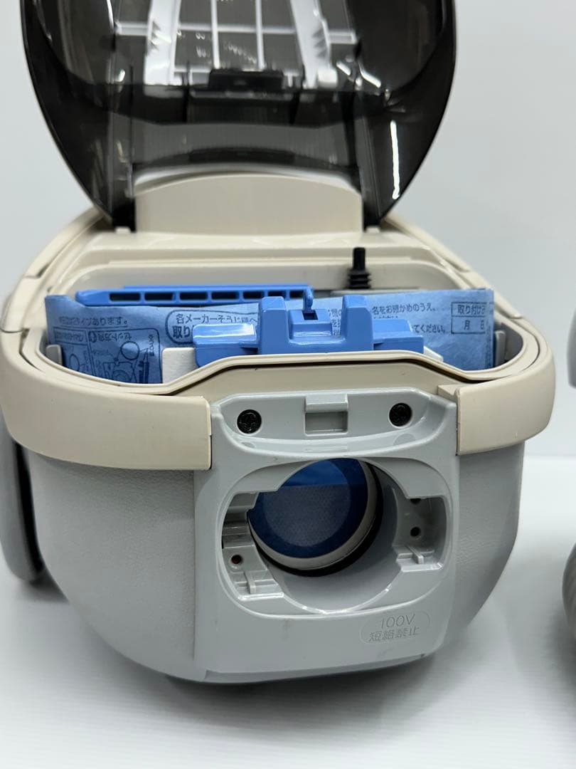 動作保証品　日立　掃除機　本体　CV-KP300H 2020年製　ホースセット