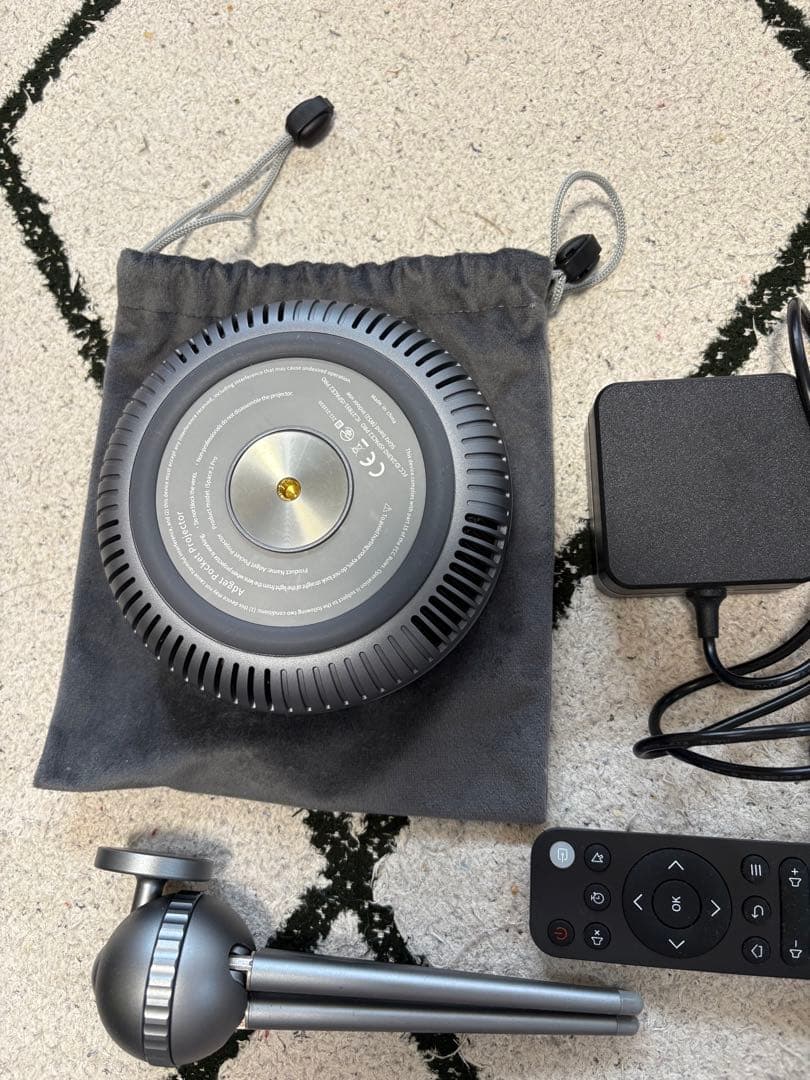 Adget Pocket Projector モバイル　プロジェクター