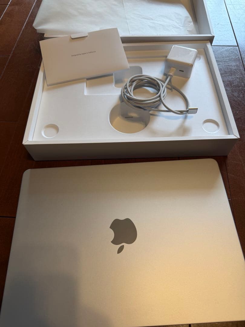 MacBookAir シルバー　M4 メモリ32GB SSD512GB