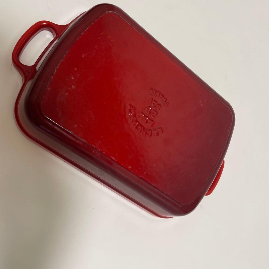 ま*ん様 LE CREUSET 鋳鉄製 レッド 両手鍋