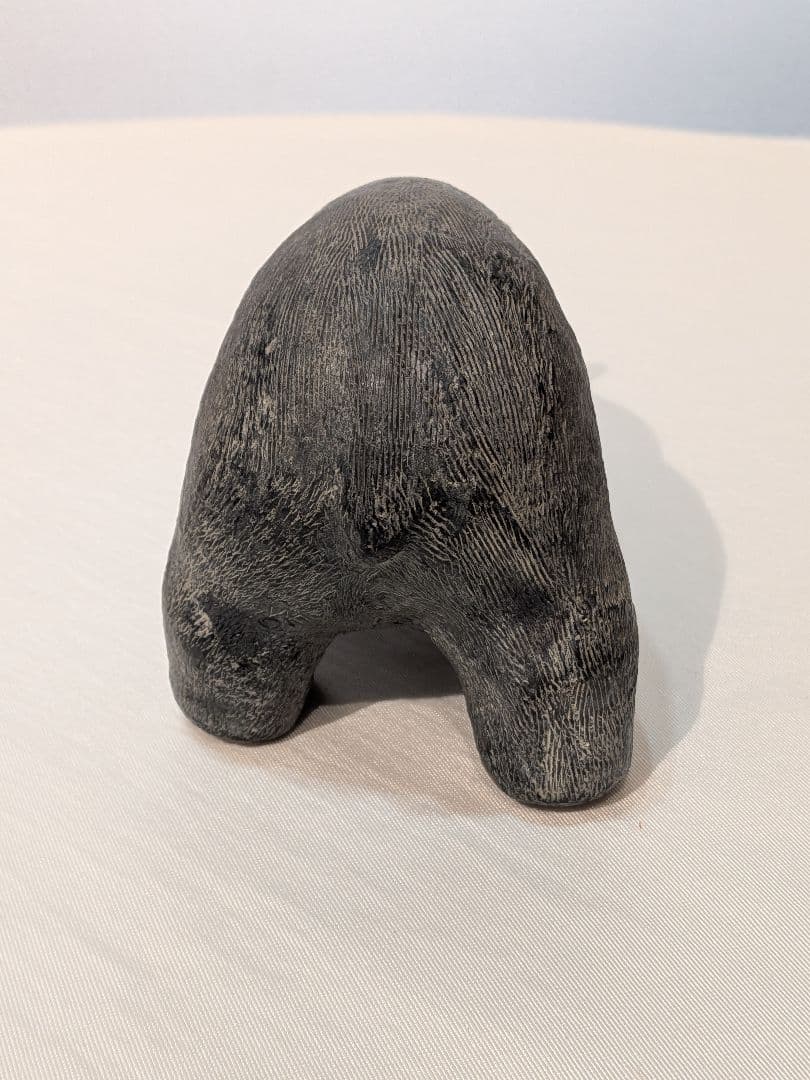 熊　ソープストーン　ガラス目　カナダ　イヌイット　しろくま　クマ　北極熊