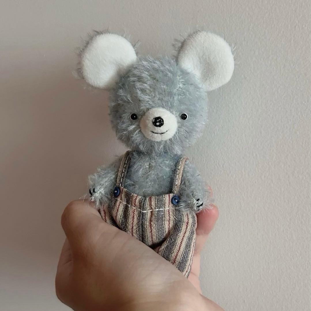 キュートな仔鼠 アーティストベア 海外作家様 ハンドメイド テディベア 置物