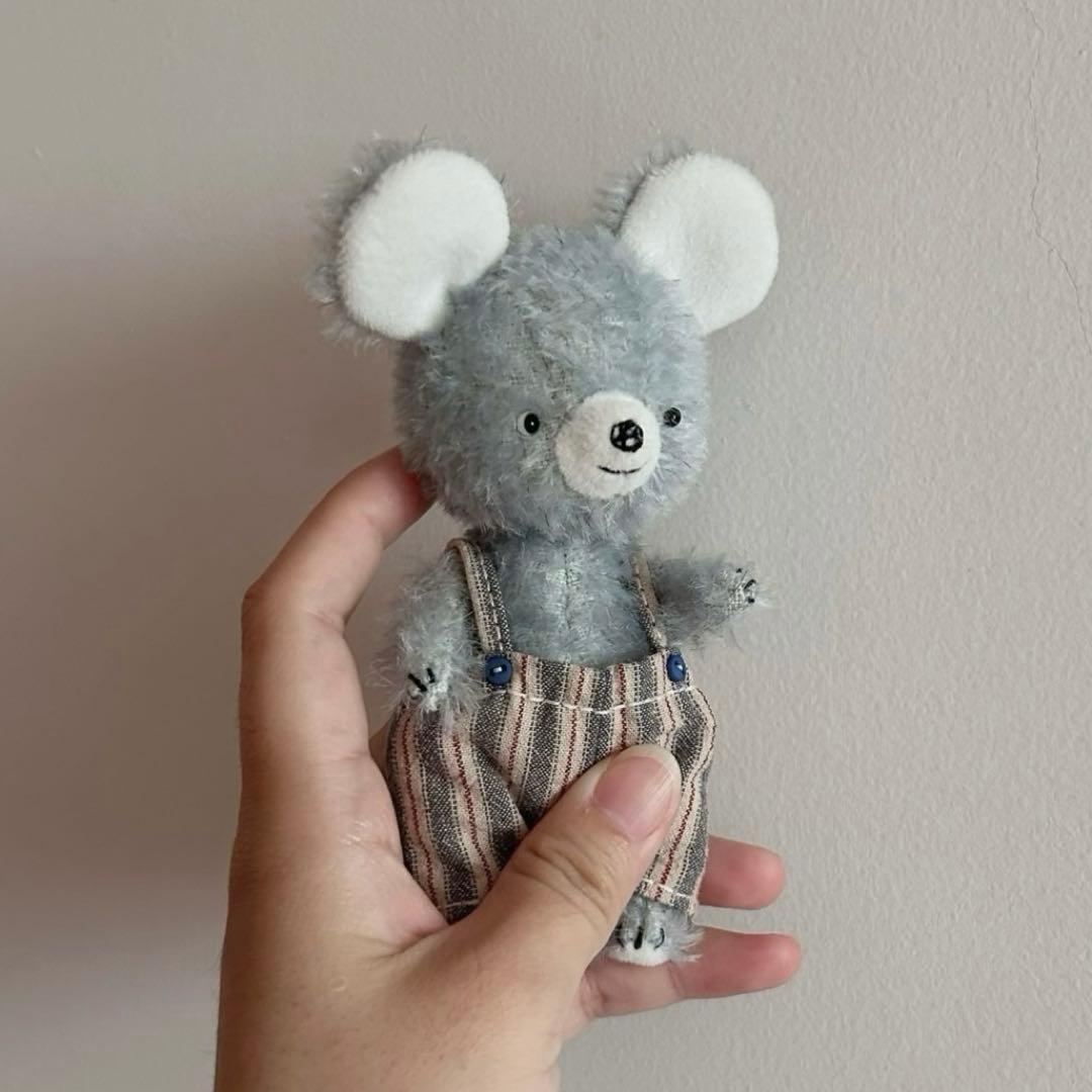キュートな仔鼠 アーティストベア 海外作家様 ハンドメイド テディベア 置物