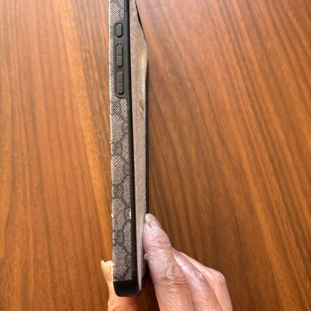 GUCCI GGパターン iPhoneケース