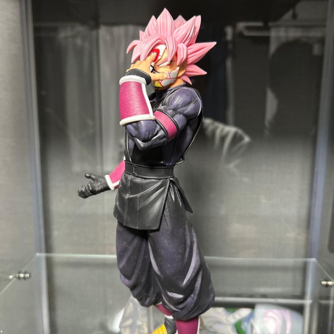 ドラゴンボールフィギュア 紅き仮面のサイヤ人 黒衣の戦士 箱無し
