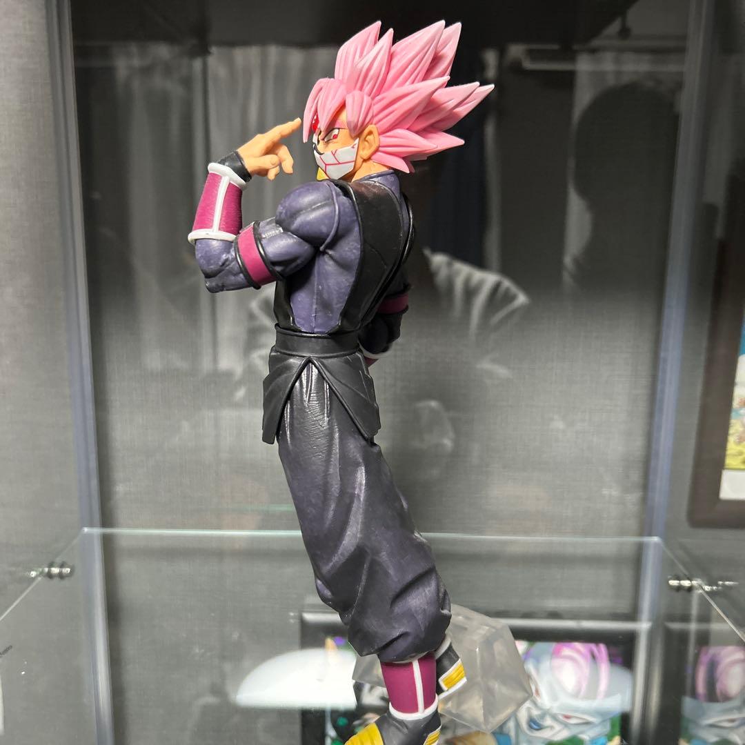 ドラゴンボールフィギュア 紅き仮面のサイヤ人 黒衣の戦士 箱無し
