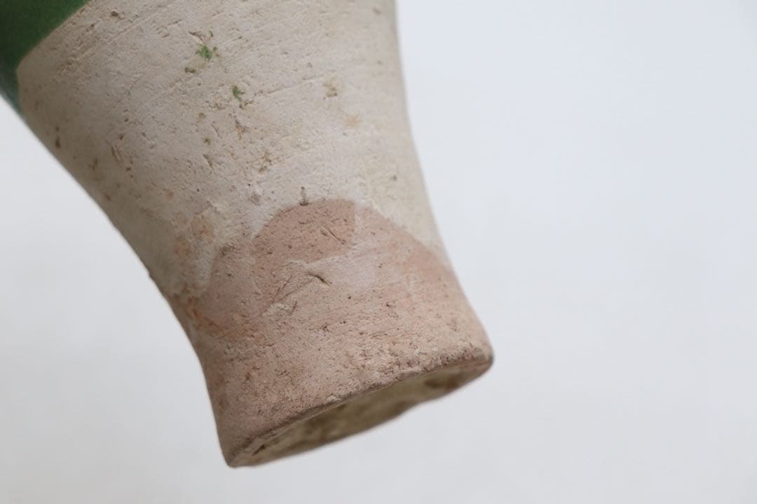 中国　唐時代　緑釉瓶　アンティーク　送料込み260104