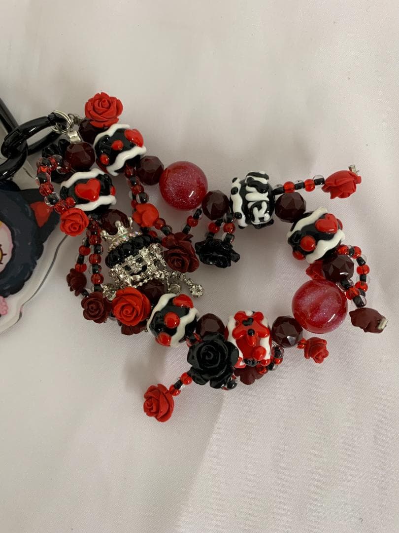 babythree ベイビースリー ストラップ 隠れキャラ 黒赤 黒猫